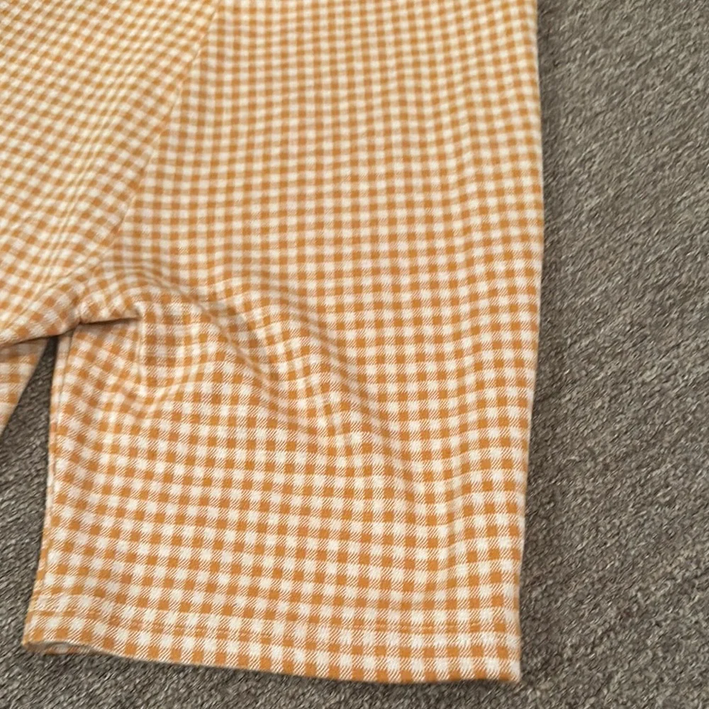 Gingham Tan/Dark Yellow Women's Shorts - Picture 4 of 11